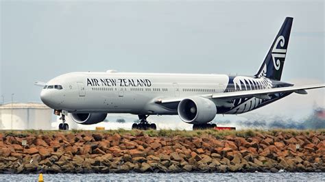 boeing 777-300er range|The Factors That Set The Boeing 777.